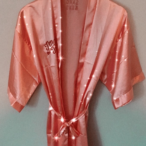 Sleep Wear & Robes - Picture 7 of 8